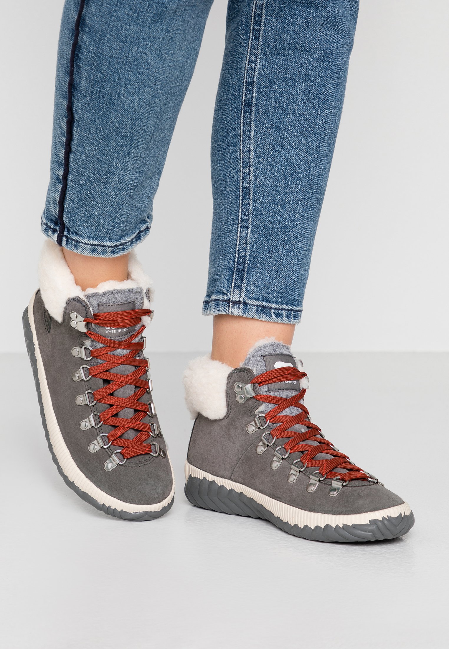 out n about plus sorel