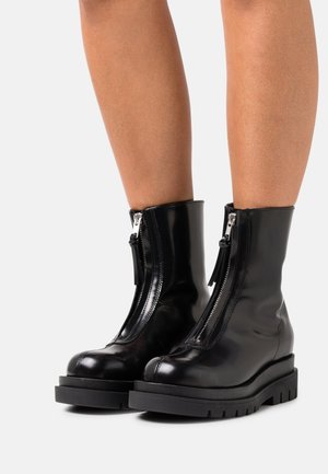 Pavement, Bottines à plateau - black