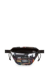 Černá látková taška s barevnými graffiti vzory. Disponuje zipovým víkem, nastavitelným popruhem a vnitřním přihrádkou.