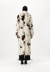 TWINSET Casaco clássico - white/mole