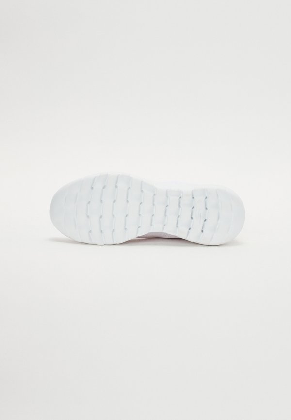 GO WALK  - Trainers3