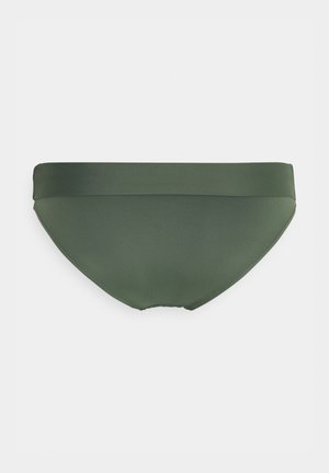 Olivgrüne Bikinihose mit breitem Bund und glattem Stoff, vor einem schlichten hellen Hintergrund präsentiert.
