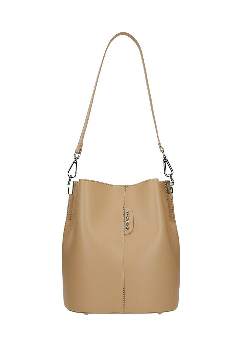 Sac seau en simili cuir beige avec une texture lisse, une bandoulière réglable et une quincaillerie en ton argent. Présente un logo de marque visible à l'avant.