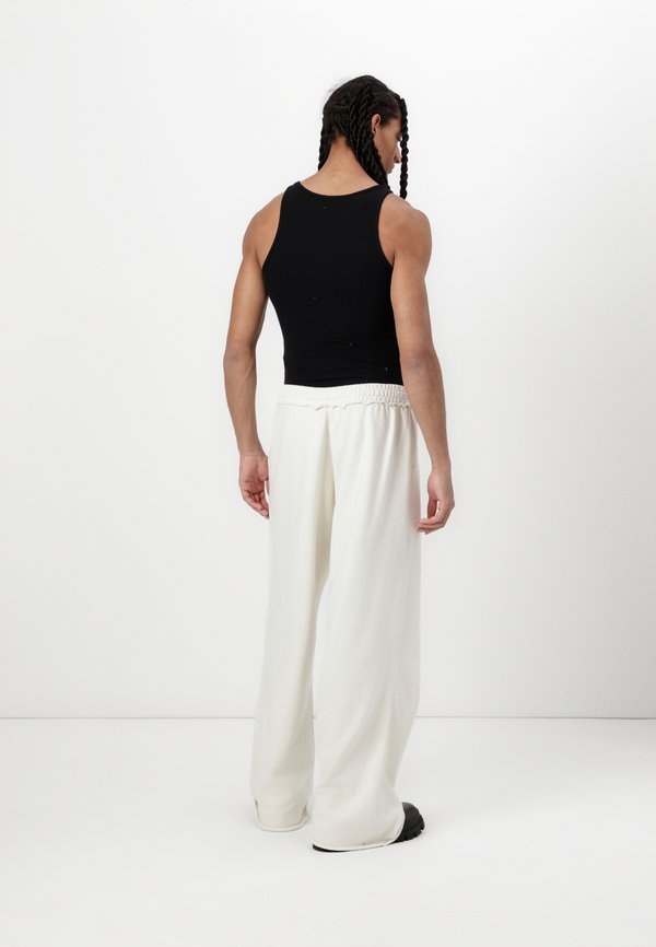 DISTRESSED MONSTER JOGGER UNISEX - Tracksuit bottoms2