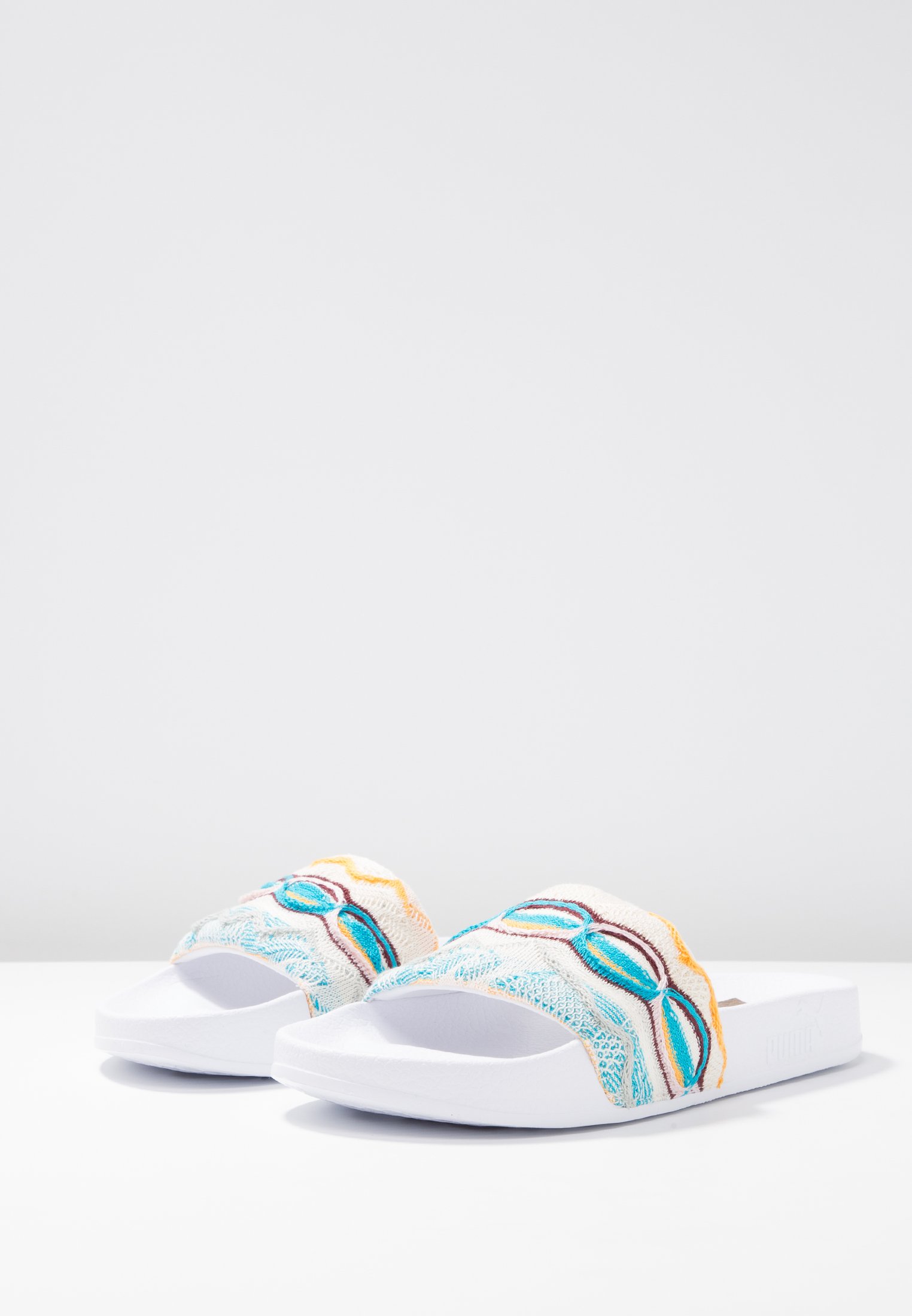 puma coogi flip flops