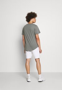 Only & Sons ONSMATT LONGY TEE 7 PACK - T-shirt básica - dark blue/beige/green