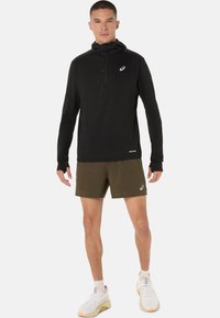ASICS ROAD WINTER LS  - Sweat à capuche - performance black