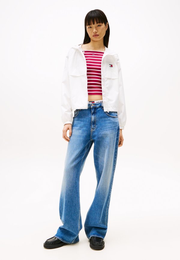 ESSENTIAL WINDBREAKER - Outdoor jacket - ecru2