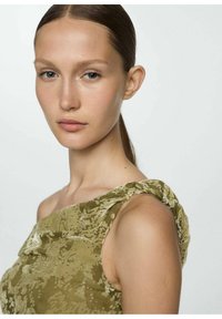 Mango Blouse - green