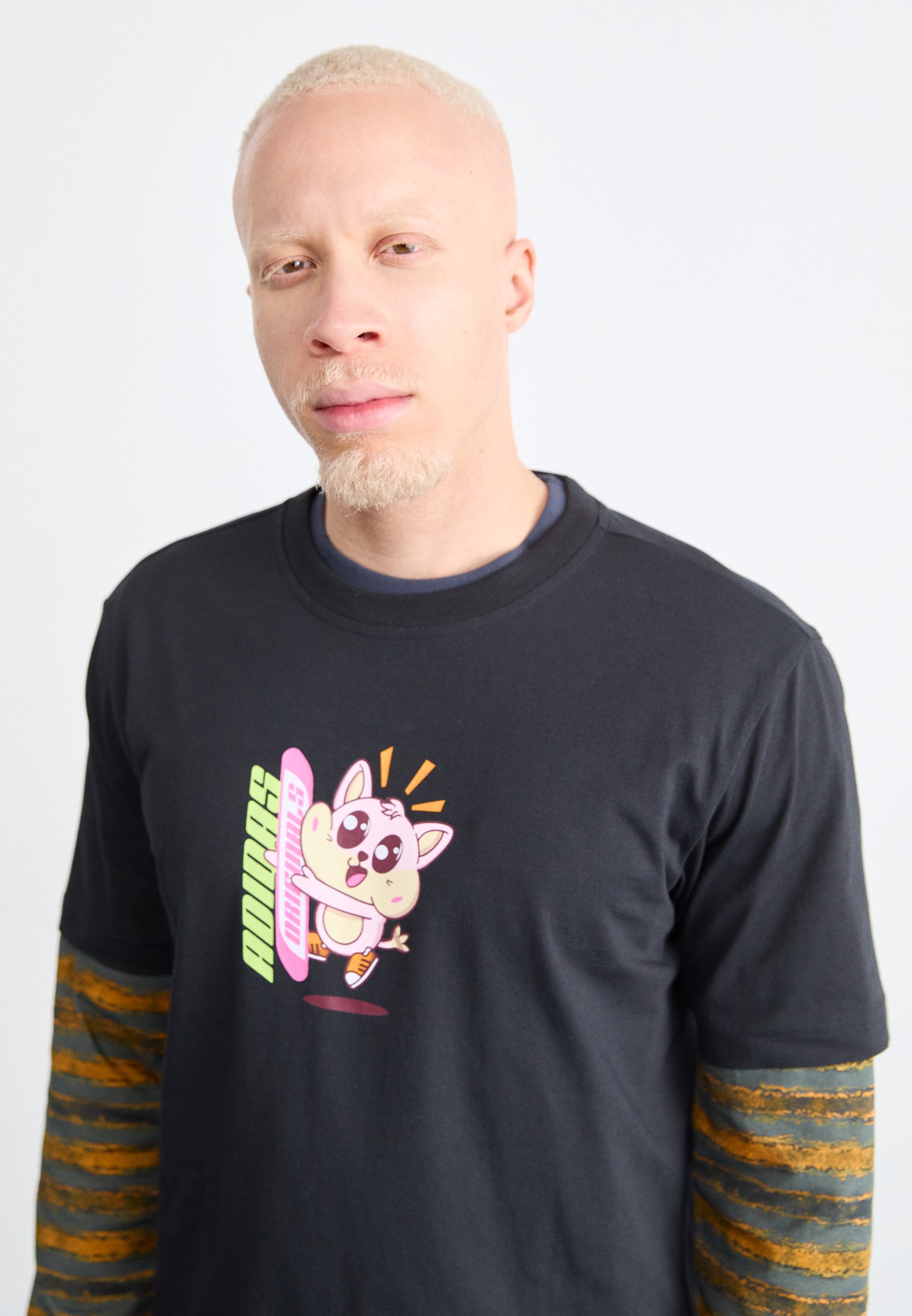 adidas Originals MONOGRAM - Print T-shirt - black - Zalando
