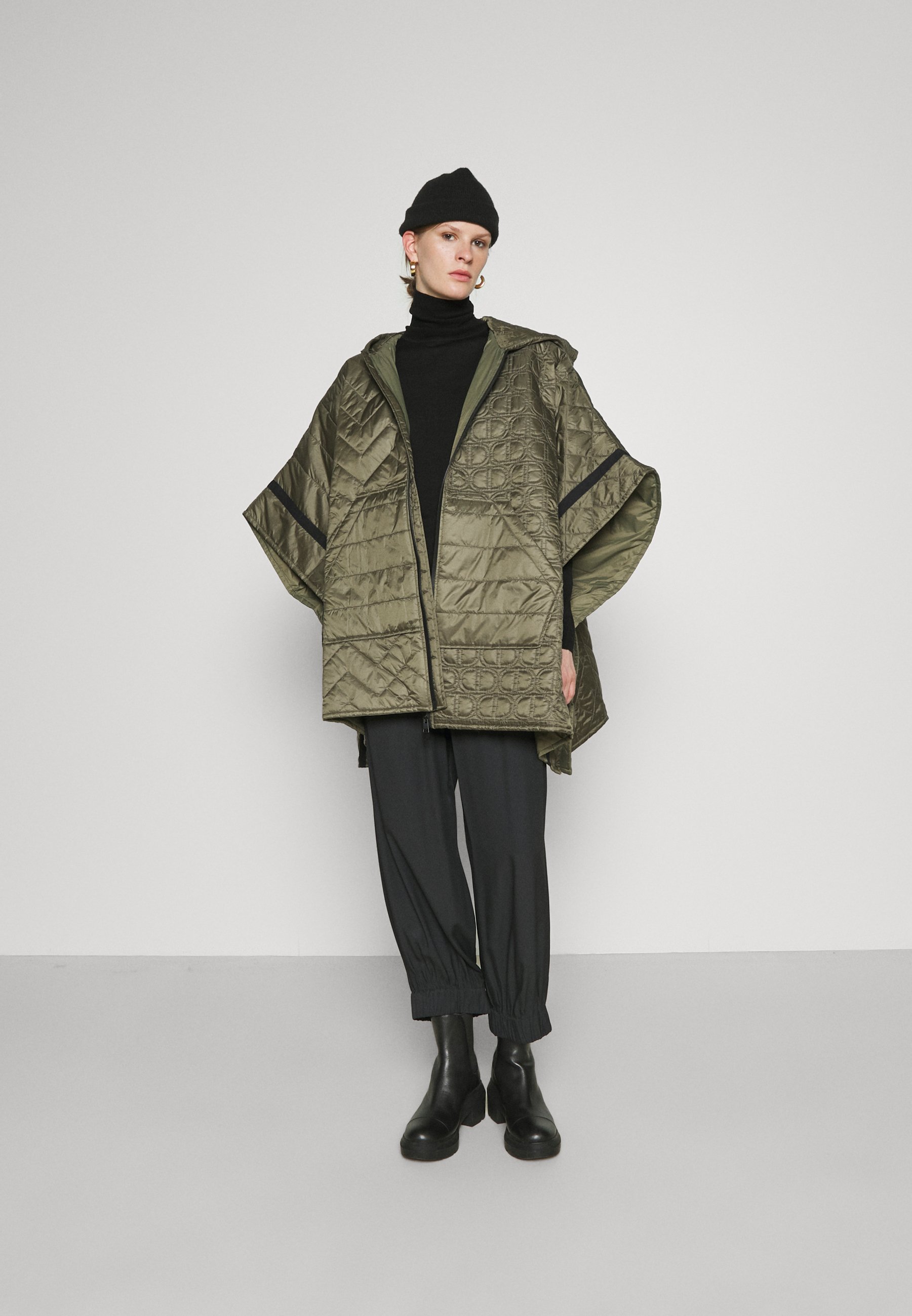 TWINSET MANTELLA IMBOTTITA MIX TRAPUNTE - Cappotto invernale - verde  alpino/cachi - Zalando.it