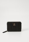 FEMININE - Wallet - black