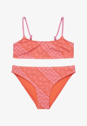 Pomarańczowy zestaw bikini z wzorem serc w kolorze różowym, z cienkimi regulowanymi ramiączkami i klasycznym krojem dolnej części bikini.