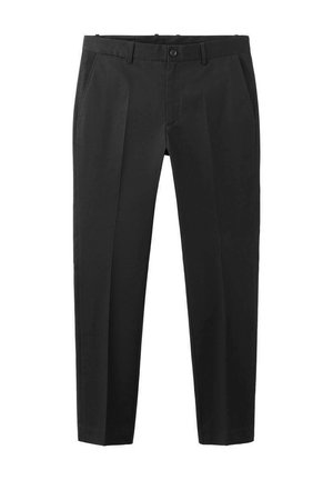 Pantaloni neri su misura con pieghe frontali, passanti per cintura, tasche laterali e chiusura con bottone in vita.