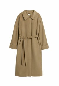 Langer, beigefarbener Wollmantel mit Kragen, Knopfleiste und einem gebundenen Gürtel in der Taille. Mit hochgekrempelten Ärmeln und seitlichen Taschen.