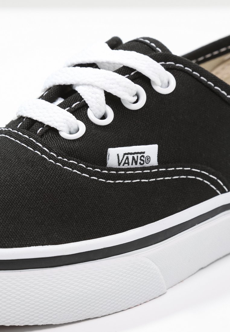 vans authentic black true white