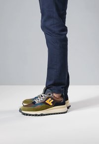 Floris van Bommel - Sneakersy niskie