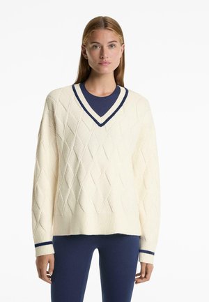 V-NECK - Striktrøje - white