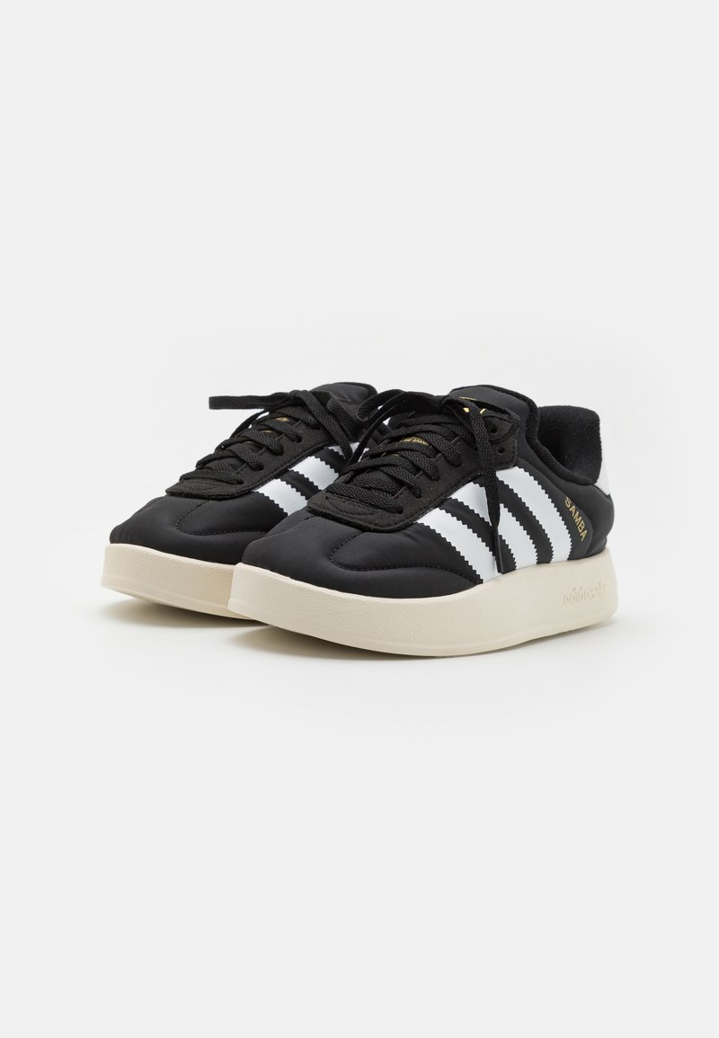 adidas Originals SAMBA HOME UNISEX - Trainers - core black/footwear  white/off white/black - Zalando.ie