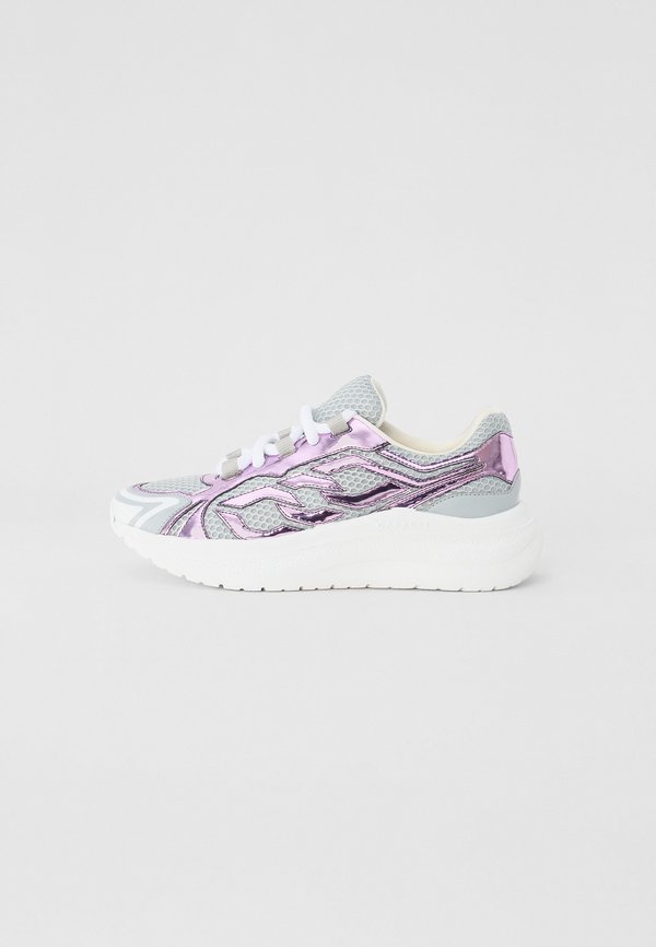 MIA CHAIN - Trainers