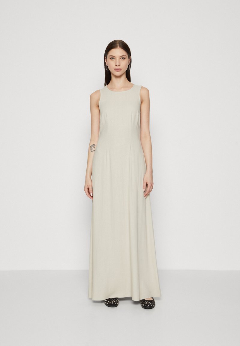 Vero Moda VMDANI OPEN BACK DRESS - Dolga obleka - off-white