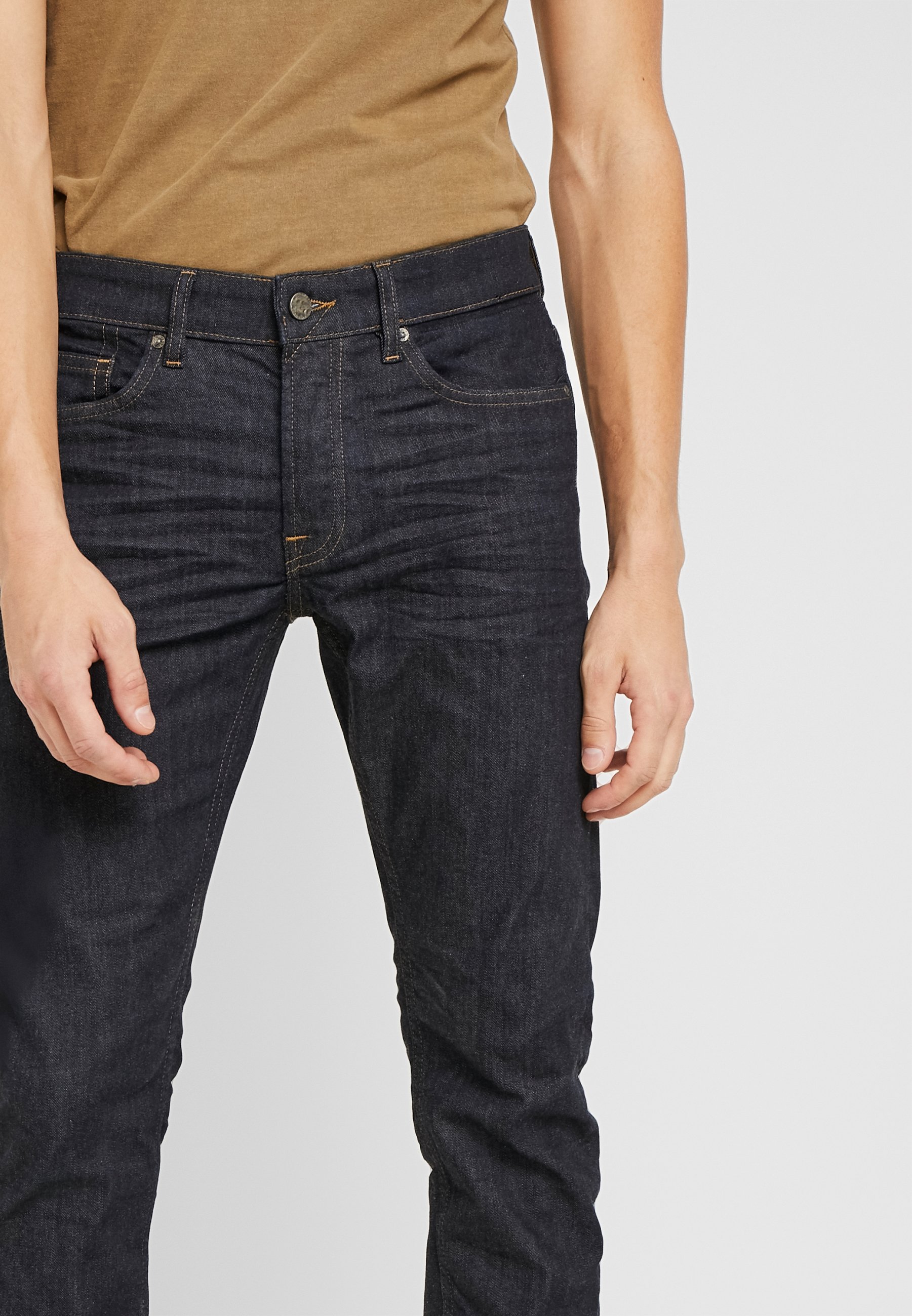 only and sons onsloom