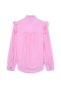 Rosa Langarmhemd mit Rüschendetails an den Schultern, hohem Kragen und mit dekorativen Beschlägen versehenen Knopfärmel. Glatte Stofftextur.