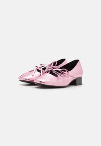 Nicole Saldana ISABEL - Suvarstomi aukštakulniai - pink
