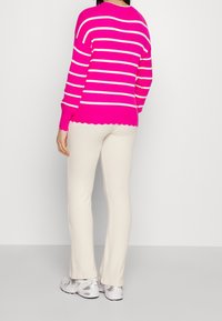 ONLY MATERNITY Sweter