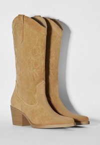 Bershka Botas camperas - sand