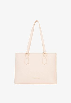 Lichtroze rechthoekige Valentino shopper met twee lange hengsels en subtiel gouden logo in het midden aan de voorkant.