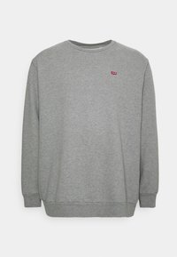 Sweat-shirt gris à manches longues et col rond avec poignets et ourlet côtelés, présentant un petit logo rouge Levi's sur le côté gauche de la poitrine.