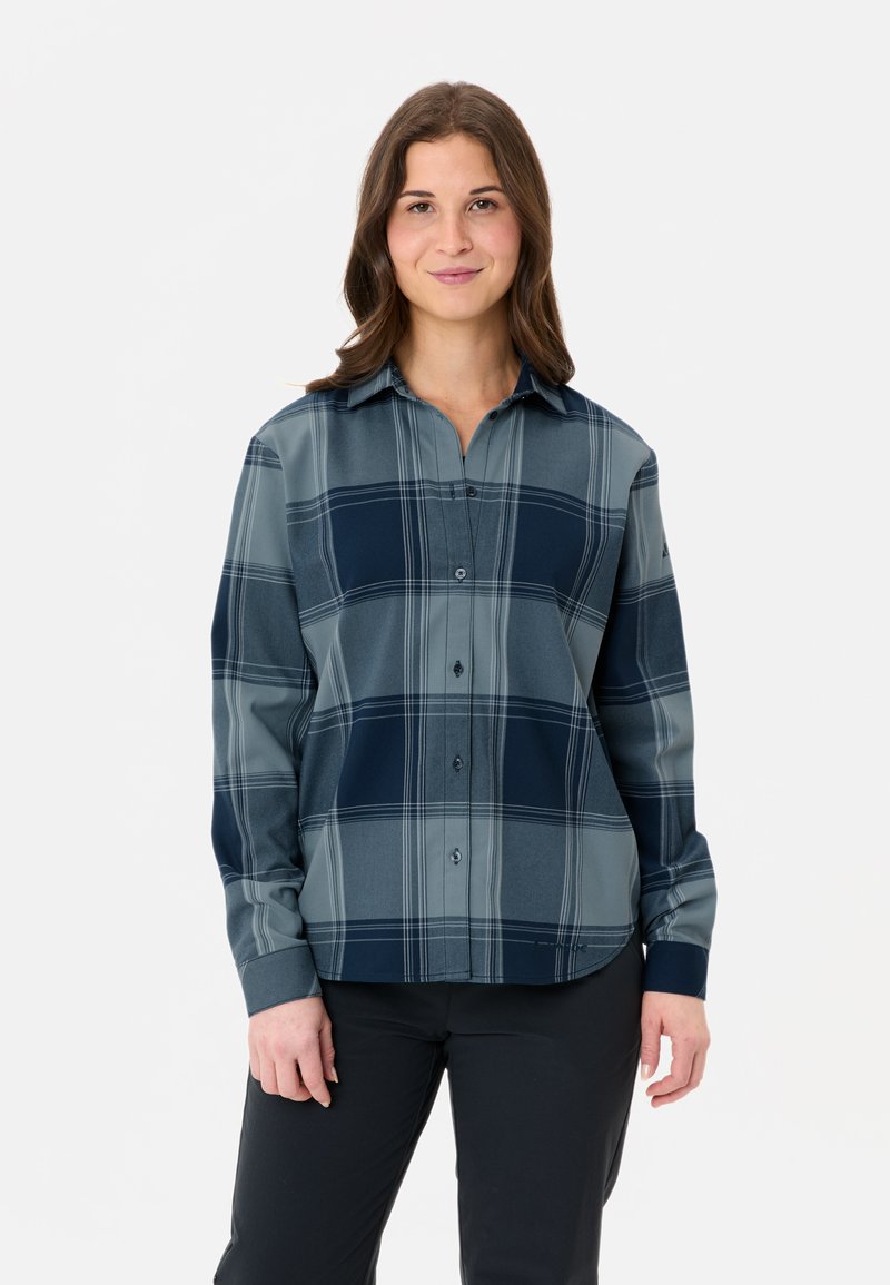 Camicia a scacchi con bottoni, caratterizzata da una combinazione di colori grigio e blu navy, con una finitura lucida e un orlo curvo, realizzata in un tessuto morbido.