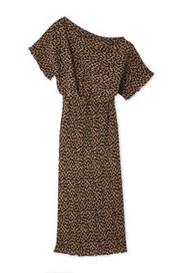 Vestido maxi de estampado de leopardo con mangas cortas y onduladas, que presenta una cintura ceñida y una falda fluida en tonos marrón y negro.