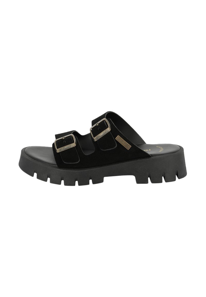 Infradito nere in suede con due fibbie metalliche regolabili, dotate di una suola in gomma spessa con un motivo di battistrada testurizzato.