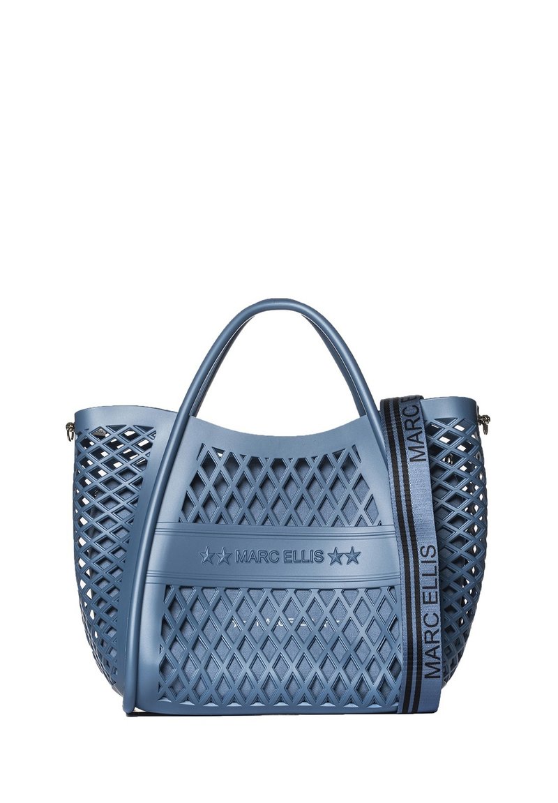 Sac en plastique bleu avec un motif en losanges découpé, deux poignées et une sangle noire contrastante avec le nom de la marque.