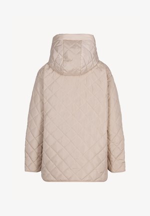 Beige doorgestikte jas met capuchon, lange mouwen en ruitvormig stikselpatroon, gezien van achteren tegen een neutrale achtergrond.
