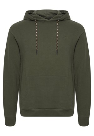 Hoodie vert olive en tissu doux, comportant une poche kangourou à l'avant, un cordon ajustable avec des accents à motifs et des poignets côtelés.