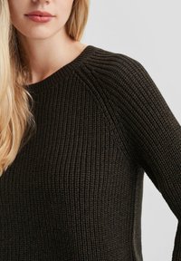 QS - Sweter