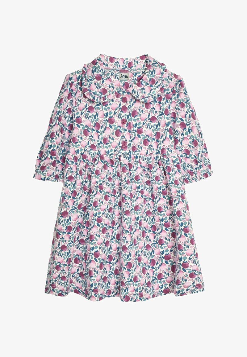 Kvetinové šaty s okrúhlym golierom, krátkymi nariasenými rukávmi a zúženým pásom. Vzor obsahuje ružové kvety a zelené listy na bielom pozadí.