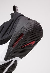 Nike Performance Air Max Trainer 1 Trainings Fitnessschuh Black White Red Blaze Schwarz Zalando De