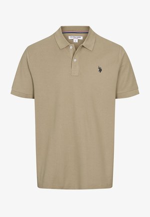 Kaki polo majica iz bombaža, z klasičnim ovratnikom, kratkimi rokavi, z tri gumbi na zaponki in majhnim izvezenim logotipom na prsih.