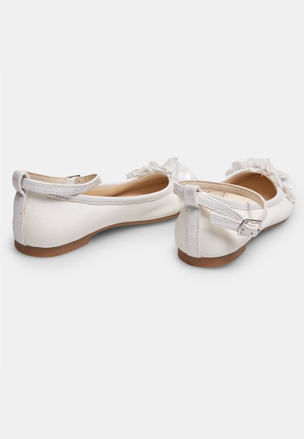 Riemchenballerina – weiß
