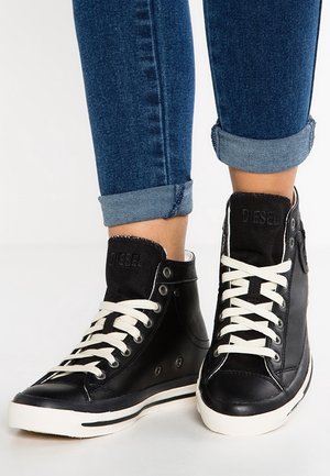 Baskets montantes - black