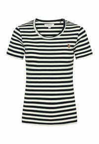 Svītrainā T-kreklā melnbaltā krāsā, ribota tekstūra, apaļa kakla izgriezums, ar mazu izšūtu logo uz krūtīm. Īsas piedurknes.