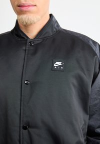 Nike Sportswear VARSITY - Bomber tipa jaka - black/white