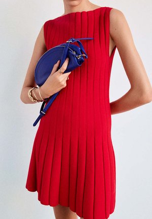 Mango, ADULT - Robe pull - red