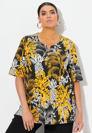 Ulla Popken TROPICAL FOLIAGE SHORT SLEEVE SPLIT NECK - T-shirts print - black