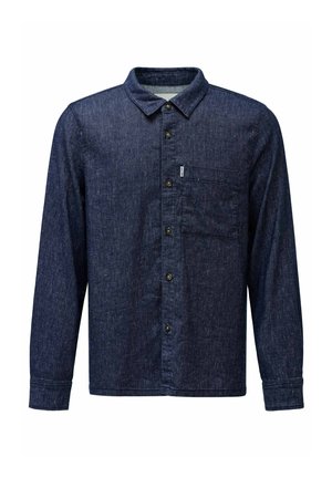 Dunkelblaues Denim-Hemd mit langen Ärmeln und Knöpfen, mit einer einzelnen Brusttasche und klassischem Kragen, auf weißem Hintergrund dargestellt.