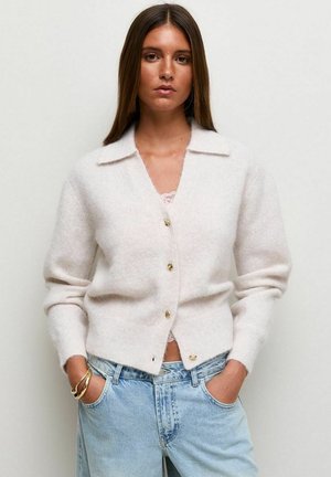 New Look, COLLARED V-NECK KNITTED CARDIGAN - Cardigan - cream